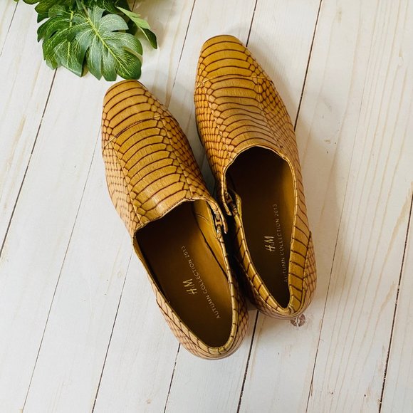EXCLUSIVE H&M Tan Embossed Reptile Leather Flat Shoes Size 40 - Picture 5 of 7